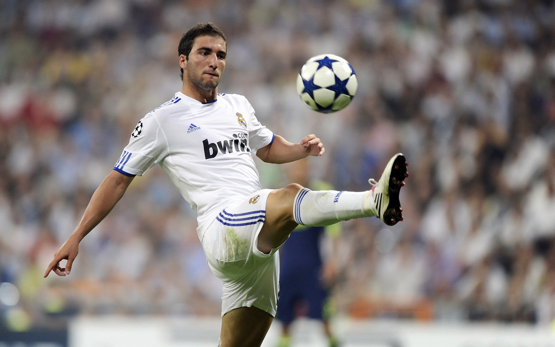 英超消息！恩迪亚耶一条龙破门，扎卡闪击扳平！桑德兰1-1埃弗顿，恩德桑乔